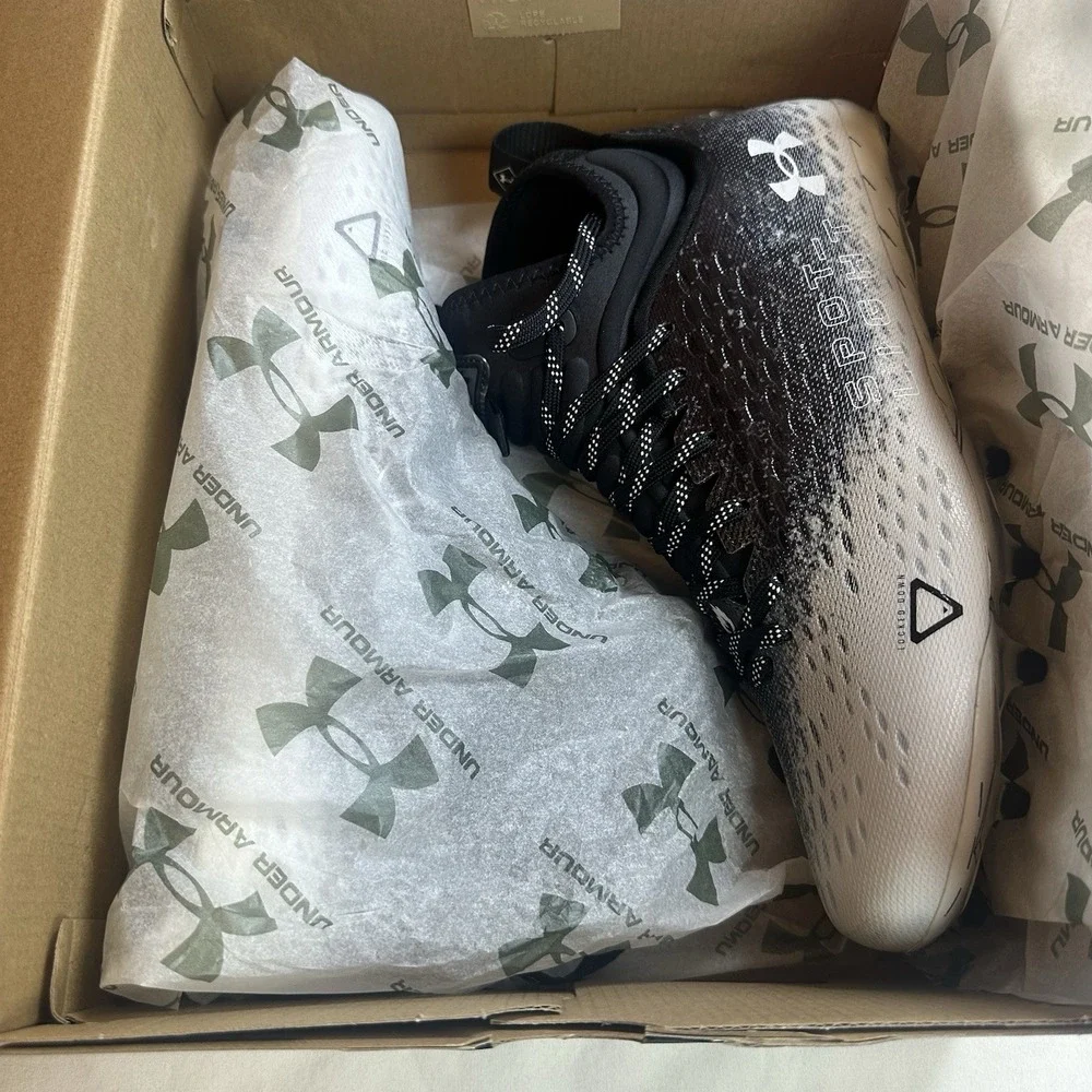 Under Armour Spotlight LUX MC 2.0 Mens Shoes Black White Football Cleats Size 10